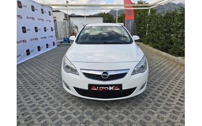 opel-astra - 0