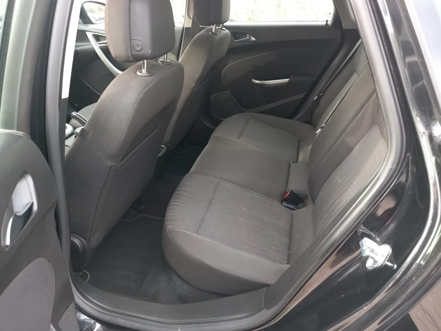 Opel Astra 1.3 CDTI - автомобили, коли, обяви за нови и употребявани 11