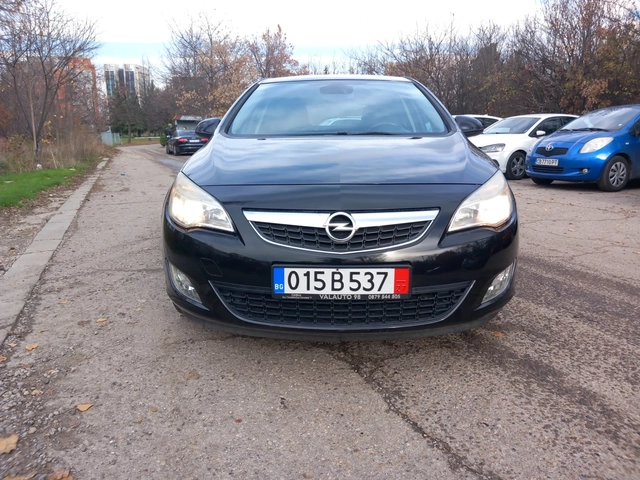Opel Astra 1.3 CDTI - автомобили, коли, обяви за нови и употребявани 1