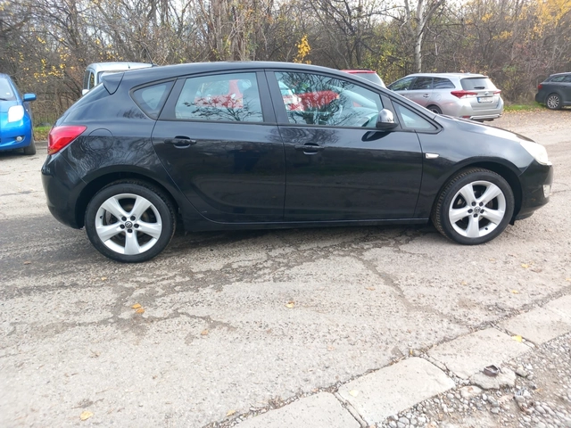 Opel Astra 1.3 CDTI - автомобили, коли, обяви за нови и употребявани 3