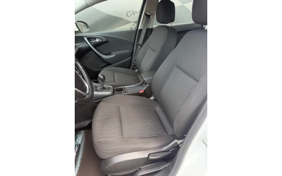 Opel Astra 1.4 turbo - автомобили, коли, обяви за нови и употребявани 9