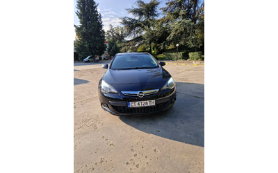 opel-astra-gtc-dve-vrati-sportno-okachvane - 1