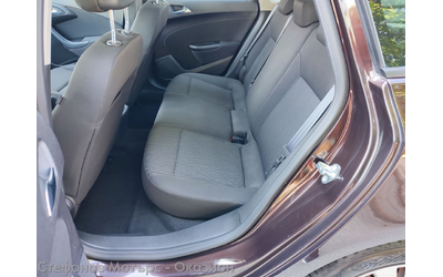 Opel Astra J 4-вр. Седан 116к.с. Бензин - автомобили, коли, обяви за нови и употребявани 12