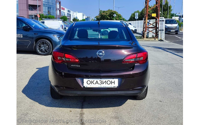 Opel Astra J 4-вр. Седан 116к.с. Бензин - автомобили, коли, обяви за нови и употребявани 6