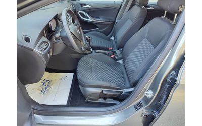 Opel Astra K 4-вр. Хечбек 131к.с. Бензин - автомобили, коли, обяви за нови и употребявани 11