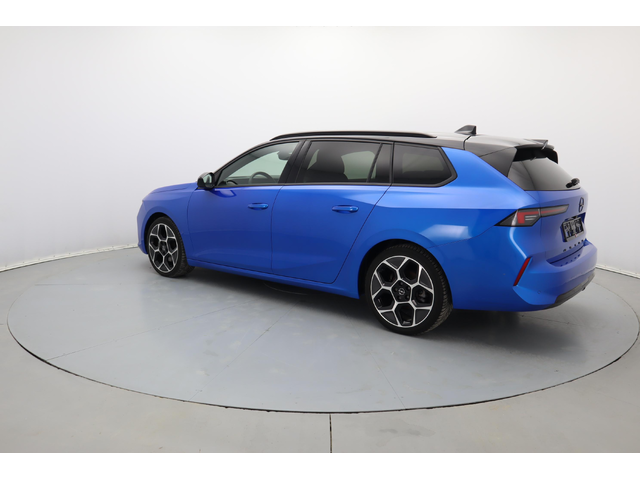 Opel Astra Sports Tourer Ultimate - автомобили, коли, обяви за нови и употребявани 25