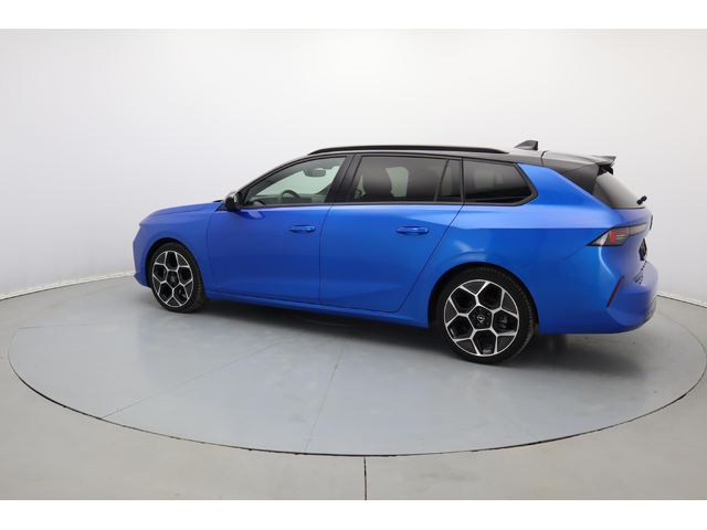 Opel Astra Sports Tourer Ultimate - автомобили, коли, обяви за нови и употребявани 26