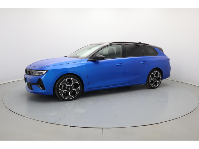 Opel Astra Sports Tourer Ultimate - автомобили, коли, обяви за нови и употребявани 32
