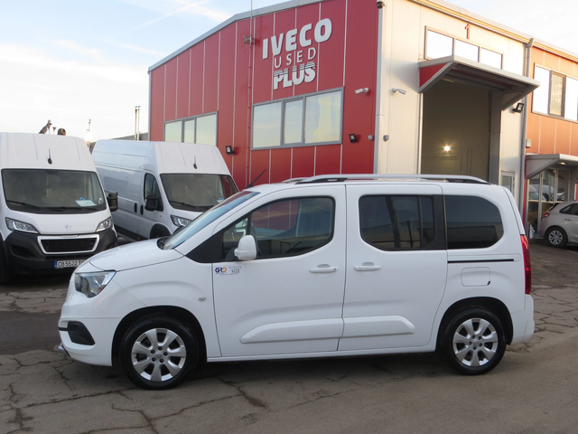 Opel Combo LIFE ПЪТНИЧЕСКИ 5+ 1 МЕСТА - автомобили, коли, обяви за нови и употребявани 1