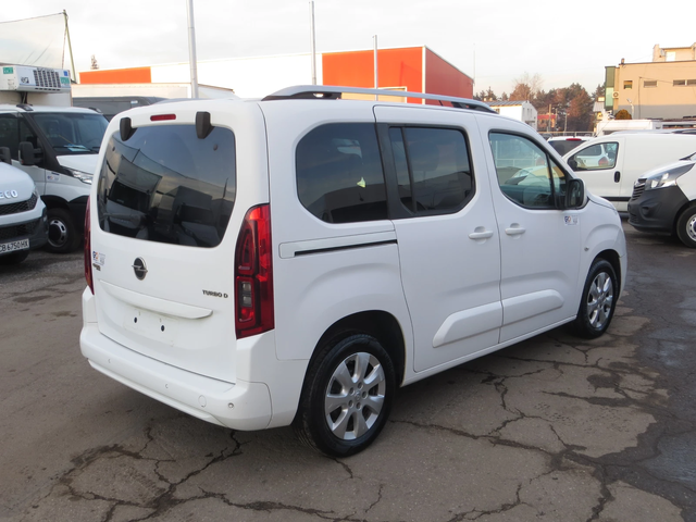Opel Combo LIFE ПЪТНИЧЕСКИ 5+ 1 МЕСТА - автомобили, коли, обяви за нови и употребявани 3