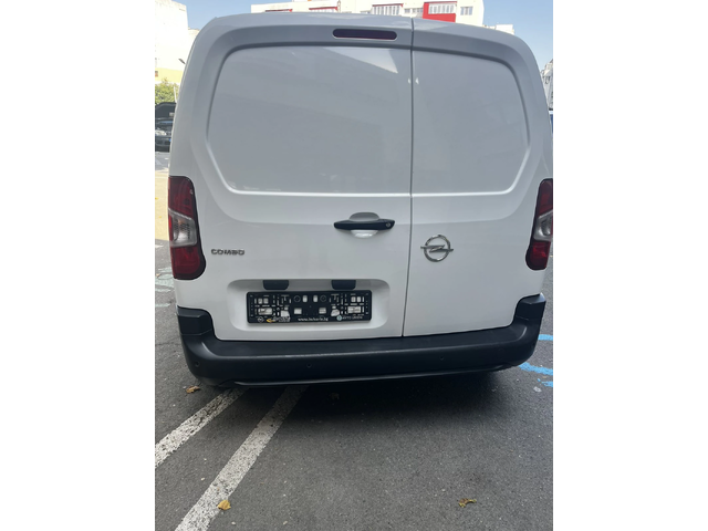 Opel Combo 1.5 DIESEL - автомобили, коли, обяви за нови и употребявани 10