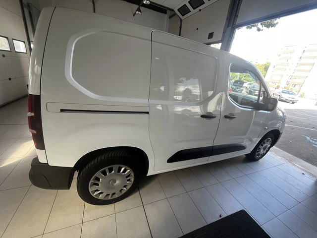 Opel Combo 1.5 DIESEL - автомобили, коли, обяви за нови и употребявани 8