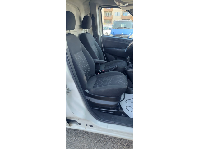 Opel Combo 1.4 бензин/газ клима - автомобили, коли, обяви за нови и употребявани 10