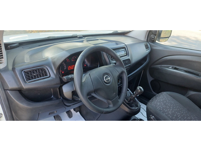 Opel Combo 1.4 бензин/газ клима - автомобили, коли, обяви за нови и употребявани 8