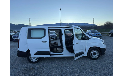 Opel Combo 1.5 , MAKSI, Euro 6, Нов Внос - автомобили, коли, обяви за нови и употребявани 7