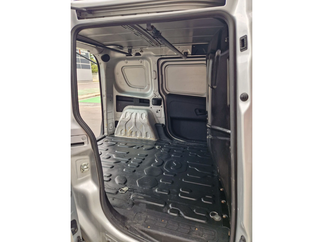 Opel Combo 1.3 - автомобили, коли, обяви за нови и употребявани 7