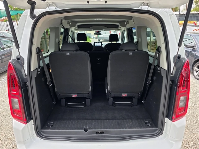 Opel Combo 1.5TDCI 130K.C. / 7 МЕСТА / НАВИ / КАР-ПЛЕЙ / - автомобили, коли, обяви за нови и употребявани 15