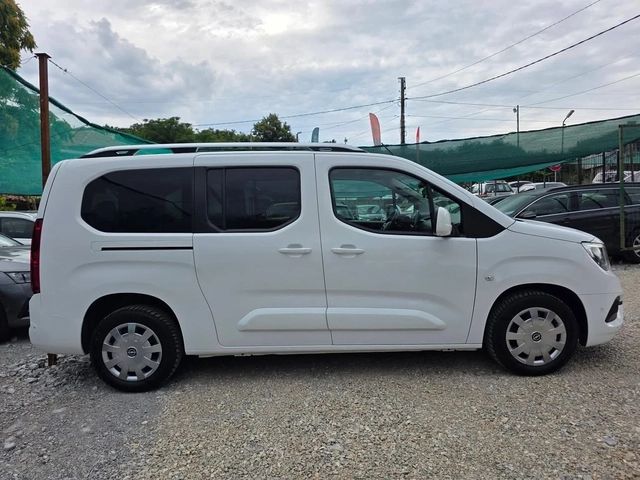 Opel Combo 1.5TDCI 130K.C. / 7 МЕСТА / НАВИ / КАР-ПЛЕЙ / - автомобили, коли, обяви за нови и употребявани 5