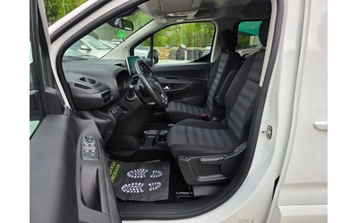 Opel Combo 1.5TDCI 130K.C. / 7 МЕСТА / НАВИ / КАР-ПЛЕЙ / - автомобили, коли, обяви за нови и употребявани 7
