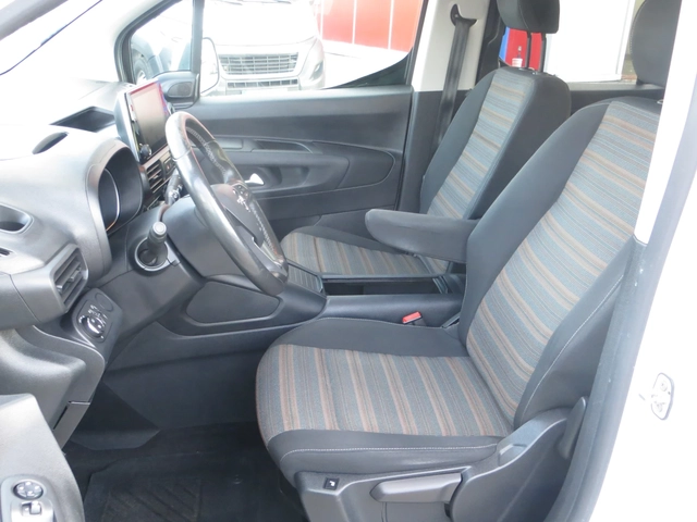 Opel Combo LIFE ПЪТНИЧЕСКИ 5+ 1 МЕСТА - автомобили, коли, обяви за нови и употребявани 6