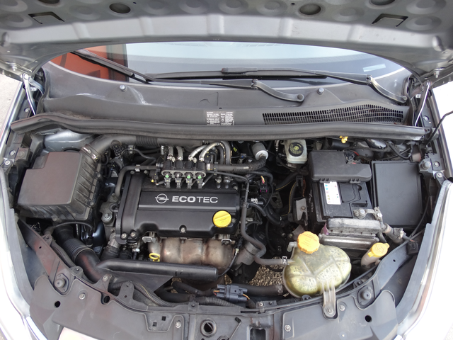 Opel Corsa 1.2i - автомобили, коли, обяви за нови и употребявани 15