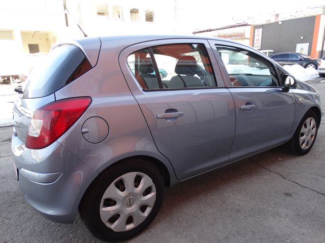 Opel Corsa 1.2i - автомобили, коли, обяви за нови и употребявани 4