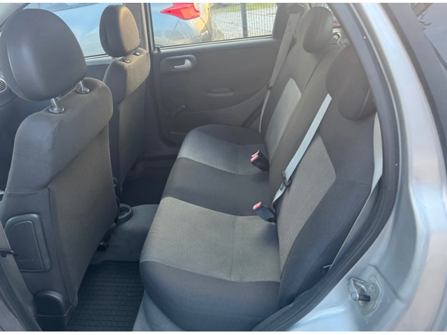 Opel Corsa 1.4i - автомобили, коли, обяви за нови и употребявани 6