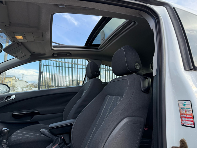 Opel Corsa 1.7 Дизел, Navi, Панорама, 131 к.с., ТОП - автомобили, коли, обяви за нови и употребявани 11