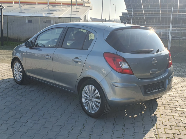 Opel Corsa 1.3 cdti 90к.с. - автомобили, коли, обяви за нови и употребявани 9