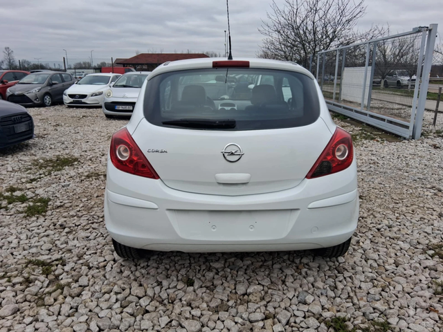 Opel Corsa Facelift + ГАЗ - автомобили, коли, обяви за нови и употребявани 3