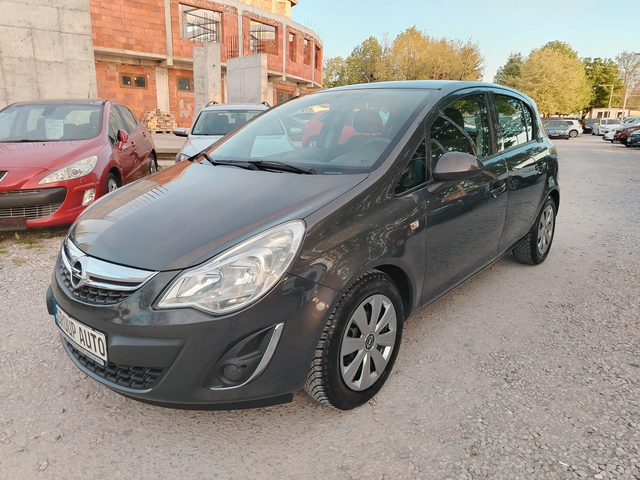 Opel Corsa 1.2i-86к.с/ГАЗОВ ИНЖЕКЦИОН/КЛИМАТИК!!! - автомобили, коли, обяви за нови и употребявани 2