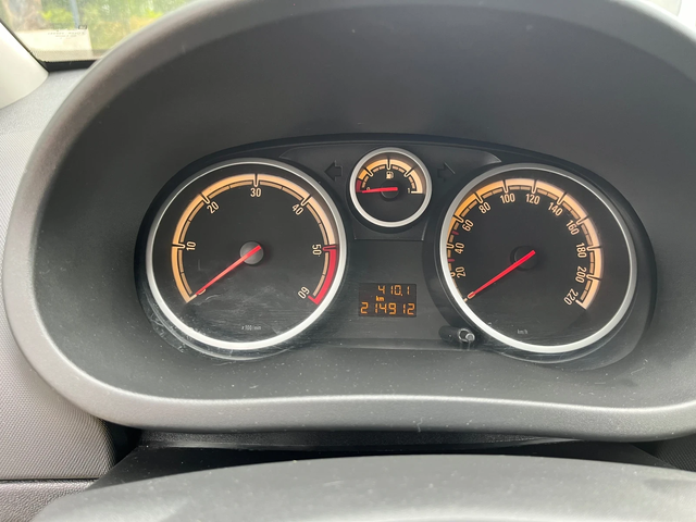 Opel Corsa 1.3cdti - автомобили, коли, обяви за нови и употребявани 12