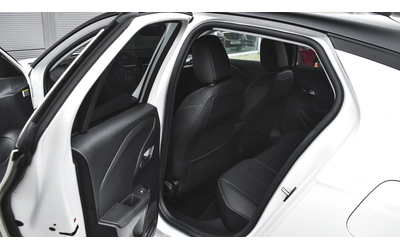 Opel Corsa e-Elegance 50 kWh - автомобили, коли, обяви за нови и употребявани 8