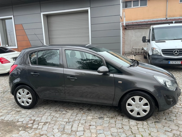 Opel Corsa 1.2 GPL - автомобили, коли, обяви за нови и употребявани 3