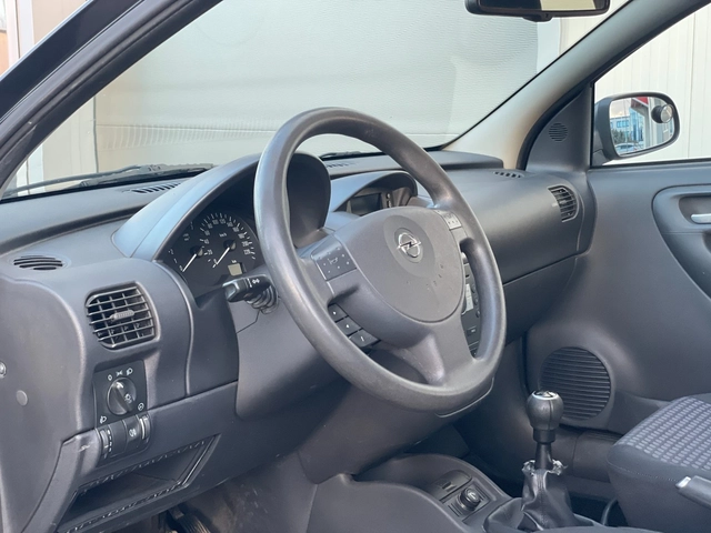 Opel Corsa - автомобили, коли, обяви за нови и употребявани 8