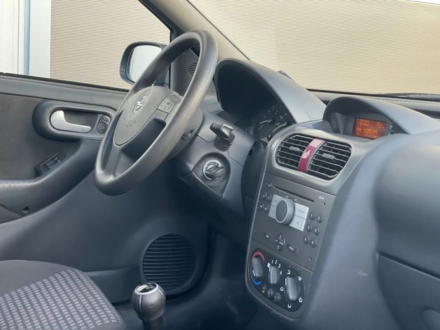 Opel Corsa - автомобили, коли, обяви за нови и употребявани 9