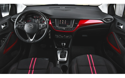 Opel Crossland X 1.2 Turbo GS Line Automatic - автомобили, коли, обяви за нови и употребявани 11