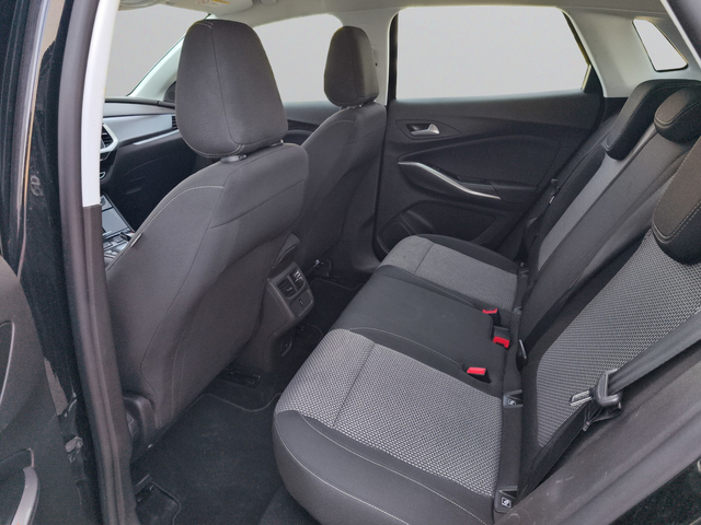 Opel GRANDLAND X 1.5D 130 EAT8 E6 - автомобили, коли, обяви за нови и употребявани 10
