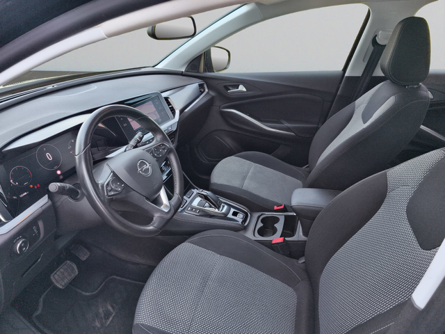 Opel GRANDLAND X 1.5D 130 EAT8 E6 - автомобили, коли, обяви за нови и употребявани 8