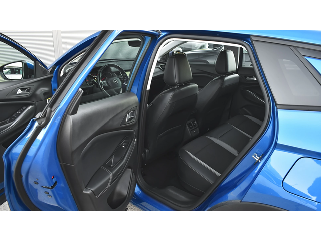 Opel Grandland X 1.6 Turbo Elegance Plug-in Hybrid4 4x4 Automatic - автомобили, коли, обяви за нови и употребявани 8