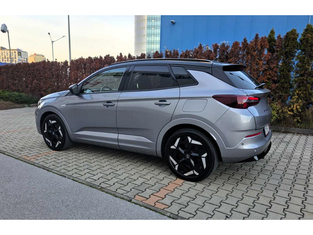Opel Grandland X GSe/AWD/AT8/1.6PHEV/300hp - автомобили, коли, обяви за нови и употребявани 5