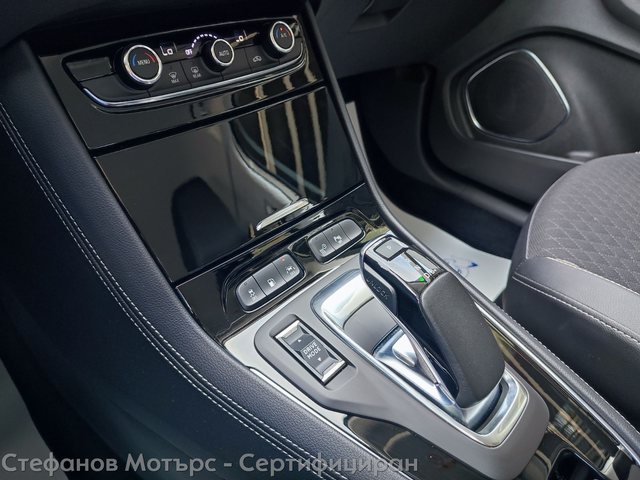 Opel Grandland X SUV 224к.с. Plug-In Hybrid - автомобили, коли, обяви за нови и употребявани 13