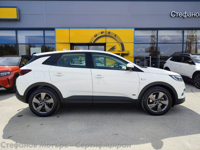 Opel Grandland X SUV 224к.с. Plug-In Hybrid - автомобили, коли, обяви за нови и употребявани 4