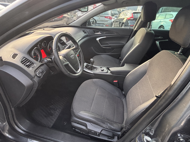 Opel Insignia 2.0CDTI - автомобили, коли, обяви за нови и употребявани 11