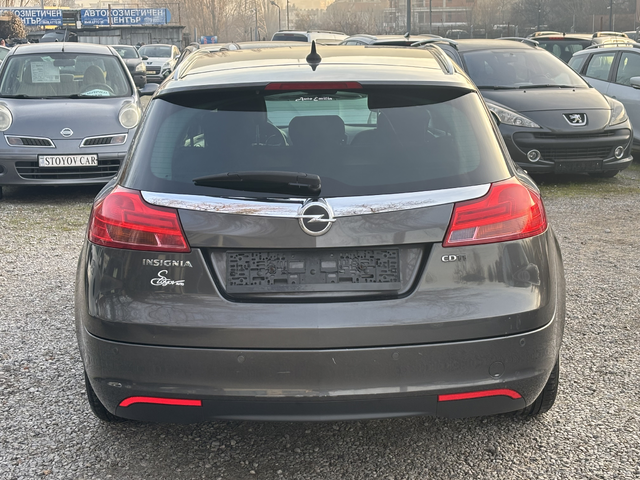 Opel Insignia 2.0CDTI - автомобили, коли, обяви за нови и употребявани 4