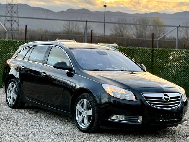 Opel Insignia 2.0CDTi EURO 5*FACELIFT - автомобили, коли, обяви за нови и употребявани 0