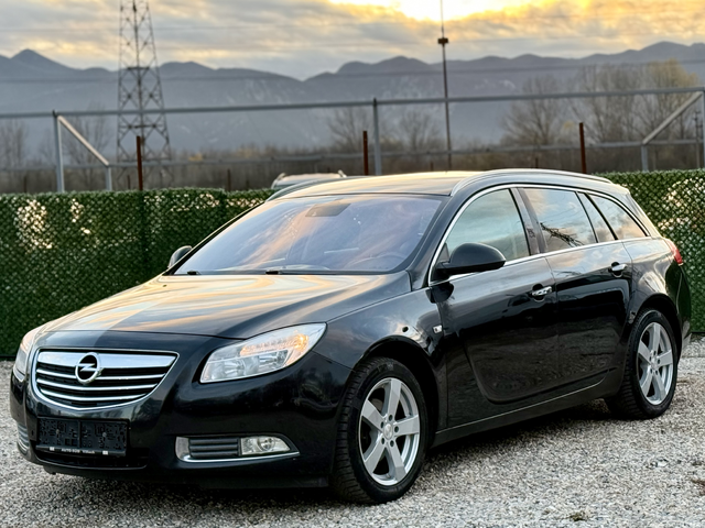 Opel Insignia 2.0CDTi EURO 5*FACELIFT - автомобили, коли, обяви за нови и употребявани 2