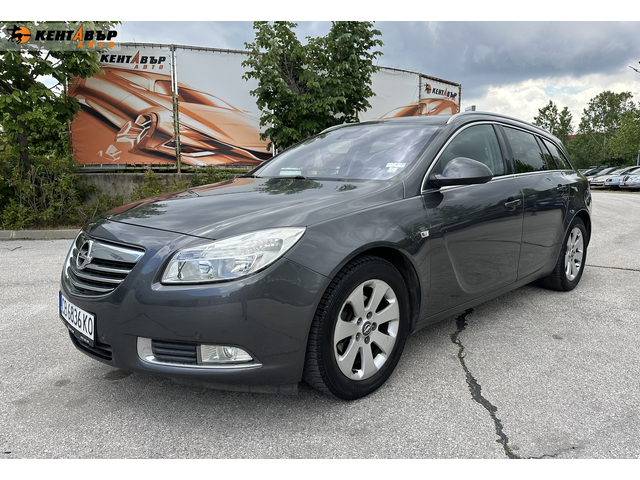 Opel Insignia 2.0d 131 к.с. - автомобили, коли, обяви за нови и употребявани 0