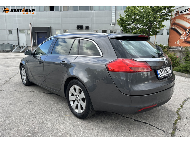 Opel Insignia 2.0d 131 к.с. - автомобили, коли, обяви за нови и употребявани 2