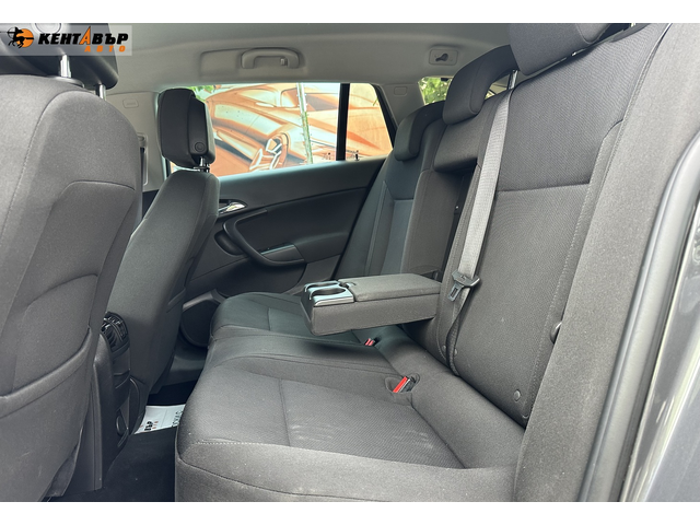 Opel Insignia 2.0d 131 к.с. - автомобили, коли, обяви за нови и употребявани 7
